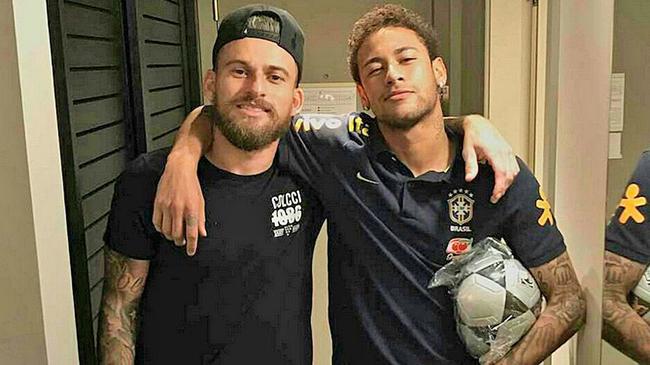 场均得分与 场均得分与